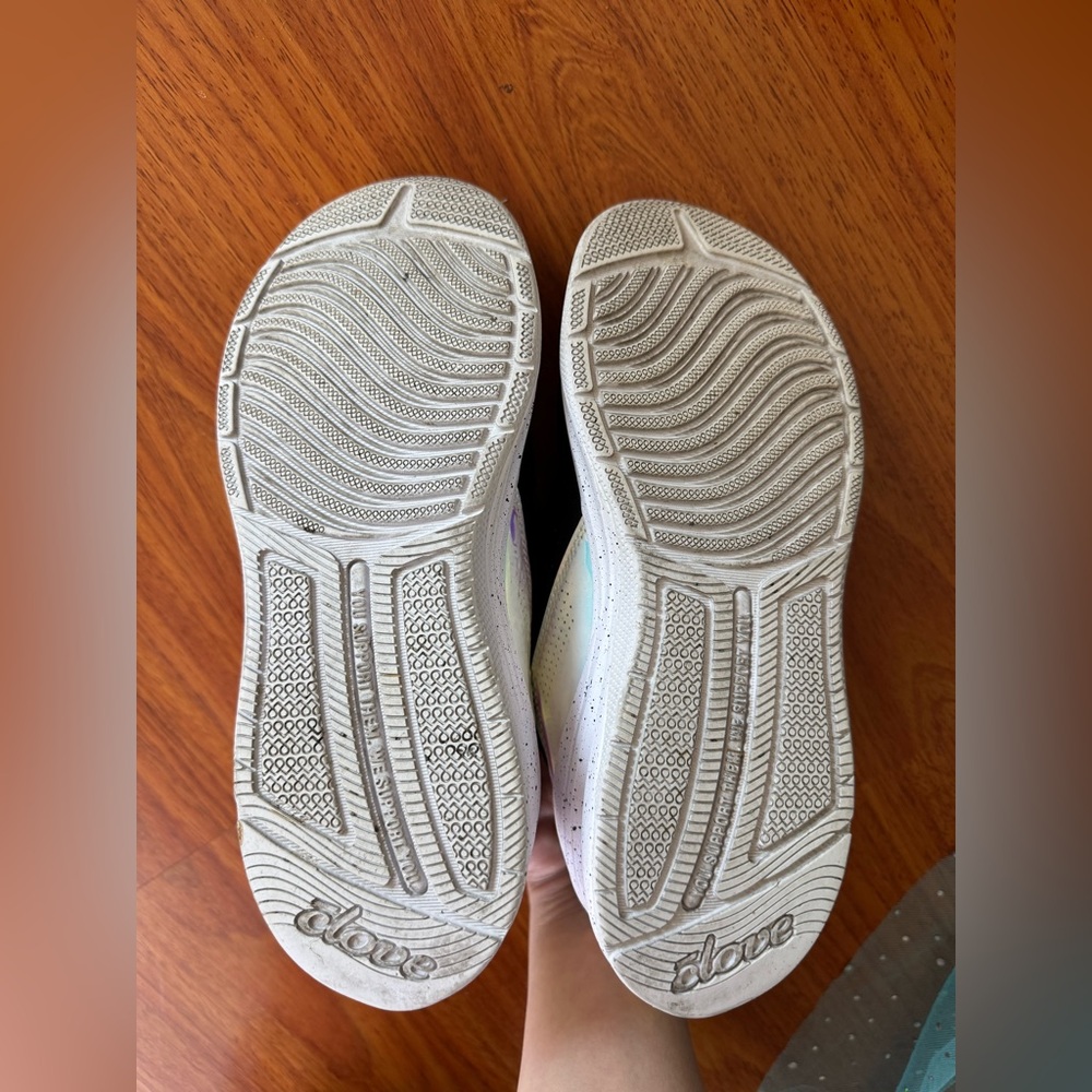 Clove Limited Edition The 2022 Nursing Healthcare Shoes, Size 6 Women’s - Picture 4 of 4
